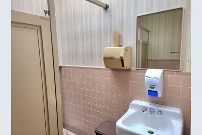 1372 Hancock St, 401, 402,403, Quincy, MA 02169 - Photo 21