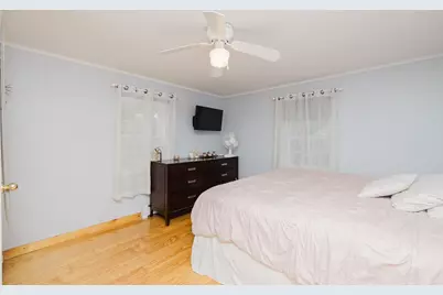 13 Luscomb Ln, New Bedford, MA 02745 - Photo 15