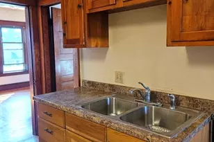 30 Bemis St, Chicopee, MA 01013 - Photo 5