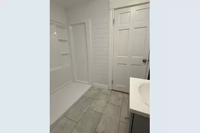 18-38 Beaver Ct, Framingham, MA 01702 - Photo 5