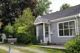 11-13 Colrain St, Greenfield, MA 01301 - Photo 3