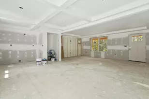 25 Bayberry Ln, Salisbury, MA 01952 - Photo 3