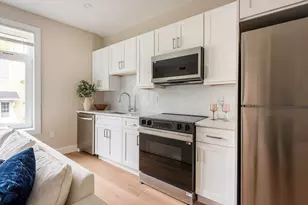 394 McGrath Hwy, Somerville, MA 02143 - Photo 9