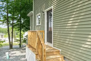 45 Fruit St, Leominster, MA 01453 - Photo 31