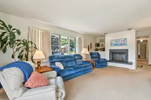 59 Joan Dr, Pittsfield, MA 01201 - Photo 5