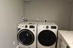 105 Holyoke St, Lynn, MA 01905 - Photo 17