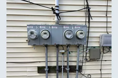 7 Bluff St, Worcester, MA 01610 - Photo 11