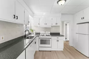 374 Shirley St, Winthrop, MA 02152 - Photo 5