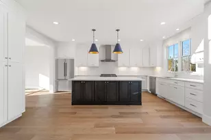 1060 Grove St, Framingham, MA 01701 - Photo 3