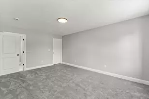 558 Wareham St, Middleborough, MA 02346 - Photo 31