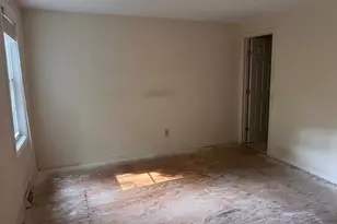 25 Whittier Meadows Dr, Amesbury, MA 01913 - Photo 11