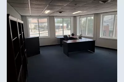 418 Bridge St, Lowell, MA 01850 - Photo 11