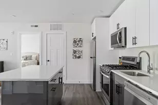 317 Belgrade Ave, Boston, MA 02131 - Photo 11