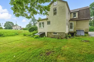 20 Glover St, Southbridge, MA 01550 - Photo 5