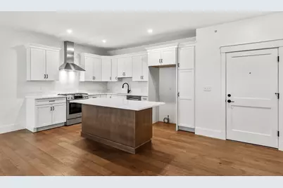 134 Court St #12, Plymouth, MA 02360 - Photo 5