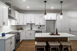 134 Court St, Plymouth, MA 02360 - Photo 1