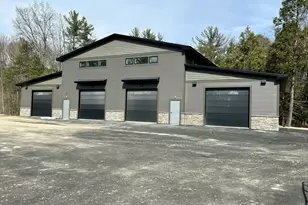 15 Oneil St, Easthampton, MA 01027 - Photo 1