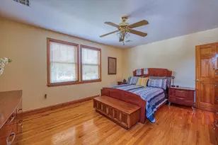 7 Oakwood Ave, Randolph, MA 02368 - Photo 21