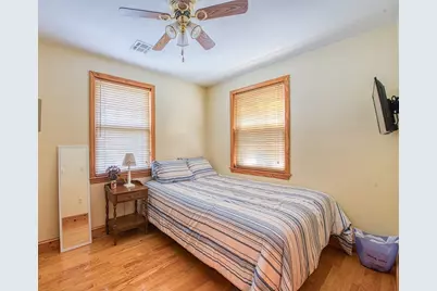 7 Oakwood Ave, Randolph, MA 02368 - Photo 17