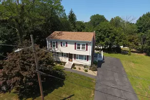 7 Oakwood Ave, Randolph, MA 02368 - Photo 3