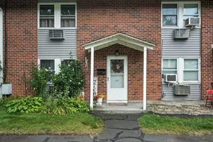 125 Manor Ct, Springfield, MA 01118 - Photo 1