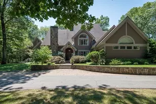 30 Autumn Ln, Hamilton, MA 01982 - Photo 3