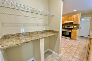 60 Auburn St, Medford, MA 02155 - Photo 9