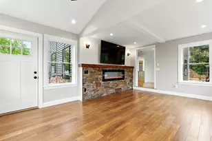 267 S Main St, Hopedale, MA 01747 - Photo 15