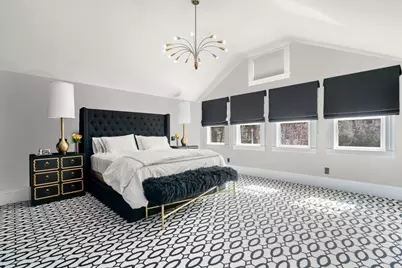 18 Sewall St, Newton, MA 02465 - Photo 13