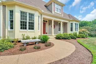 11 Miscoe Rd, Mendon, MA 01756 - Photo 3