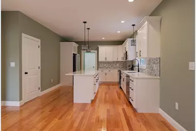 42 Roy St, Ludlow, MA 01056 - Photo 15