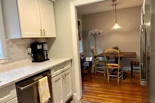 37 Linden St, Wellesley, MA 02482 - Photo 5