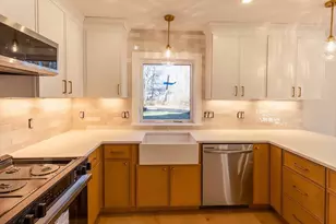 157 Auburn St, Whitman, MA 02382 - Photo 9