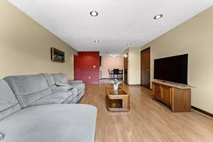 1 Hallmark Gdns, Burlington, MA 01803 - Photo 7