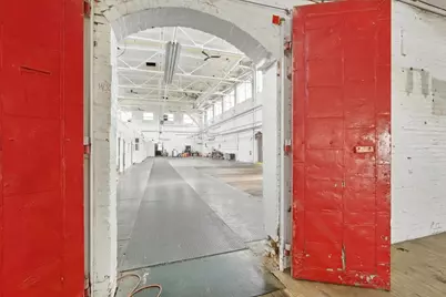 81 Sargeant St, Holyoke, MA 01040 - Photo 19