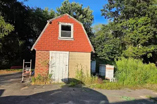 195 E Main St, Norton, MA 02766 - Photo 3