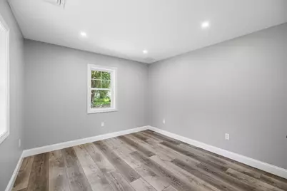 312 Pleasant St, Leicester, MA 01524 - Photo 15