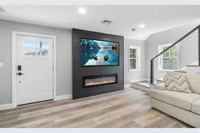 312 Pleasant St, Leicester, MA 01524 - Photo 7