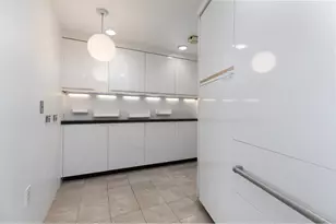 145 Pinckney Street Concierge Bldg, Boston, MA 02114 - Photo 7