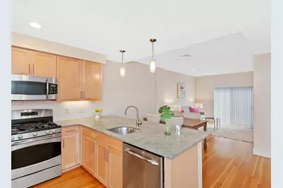 321 Hammond Pond Pkwy #106, Brookline, MA 02467 - Photo 9