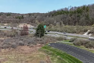 122 Pleasant Valley St, Methuen, MA 01844 - Photo 21