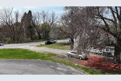 122 Pleasant Valley St, Methuen, MA 01844 - Photo 15