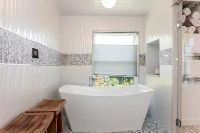 2-4 Evergreen Ave, Newton, MA 02466 - Photo 25