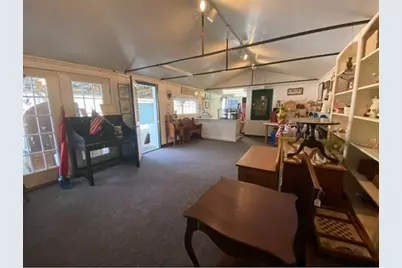 125 E Main St, West Brookfield, MA 01585 - Photo 3