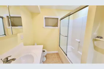 717 Middlesex St, Lowell, MA 01851 - Photo 9