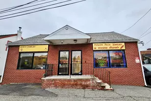 717 Middlesex St, Lowell, MA 01851 - Photo 1