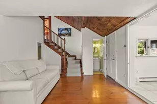 102 Nashawena St, Falmouth, MA 02540 - Photo 21