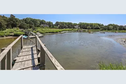 102 Nashawena St, Falmouth, MA 02540 - Photo 3