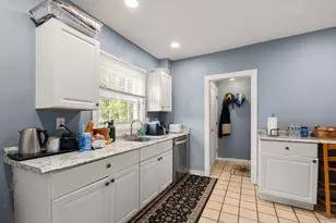 127 Hillberg Ave, Brockton, MA 02301 - Photo 9