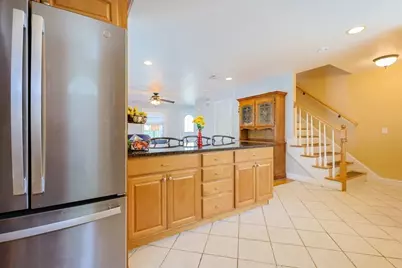 8A Whitins Rd, Sutton, MA 01590 - Photo 5